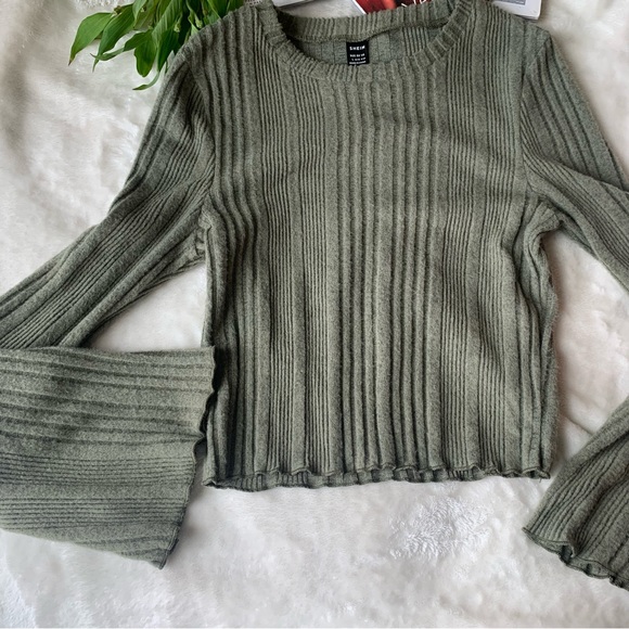 SHEIN green long sleeve sweater size l - Picture 4 of 7
